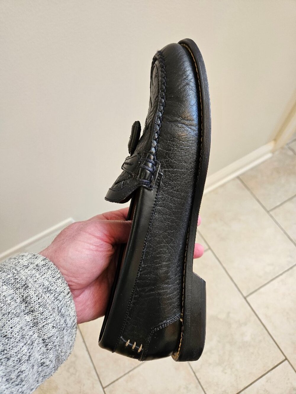 Trask Men's Woven Black Leather Tassel Loafers, Sz 9 - Picture 12 of 16